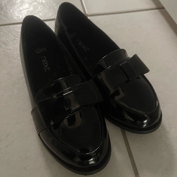 Black Patent Loafers for kids. - Picture 4 of 5